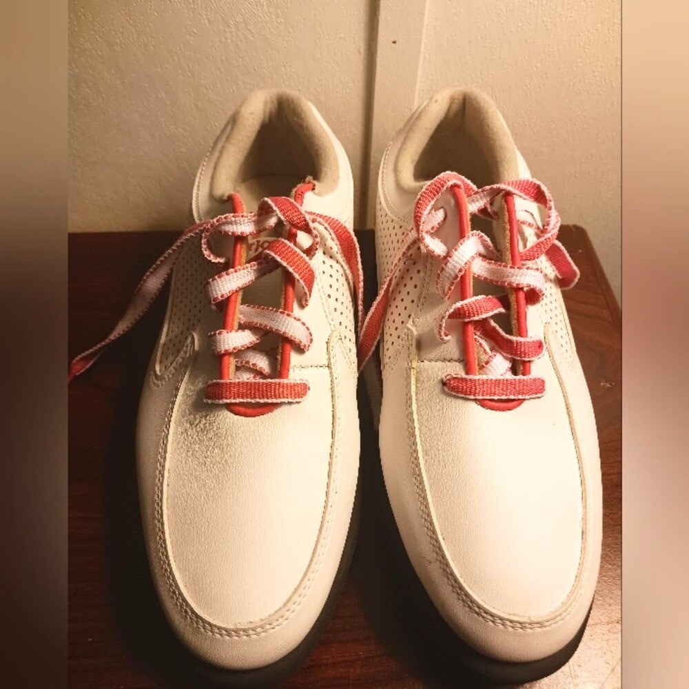 FootJoy Junior Girls Golf Shoes White Pink Spiked 45095 Size 4 M